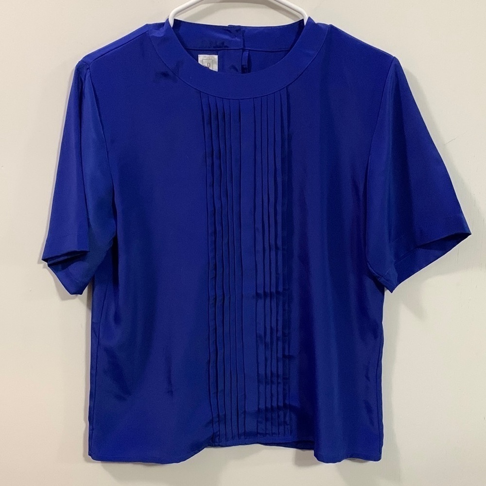 Worthingtin short sleeve pleated blouse size 6P, very good condition office wear